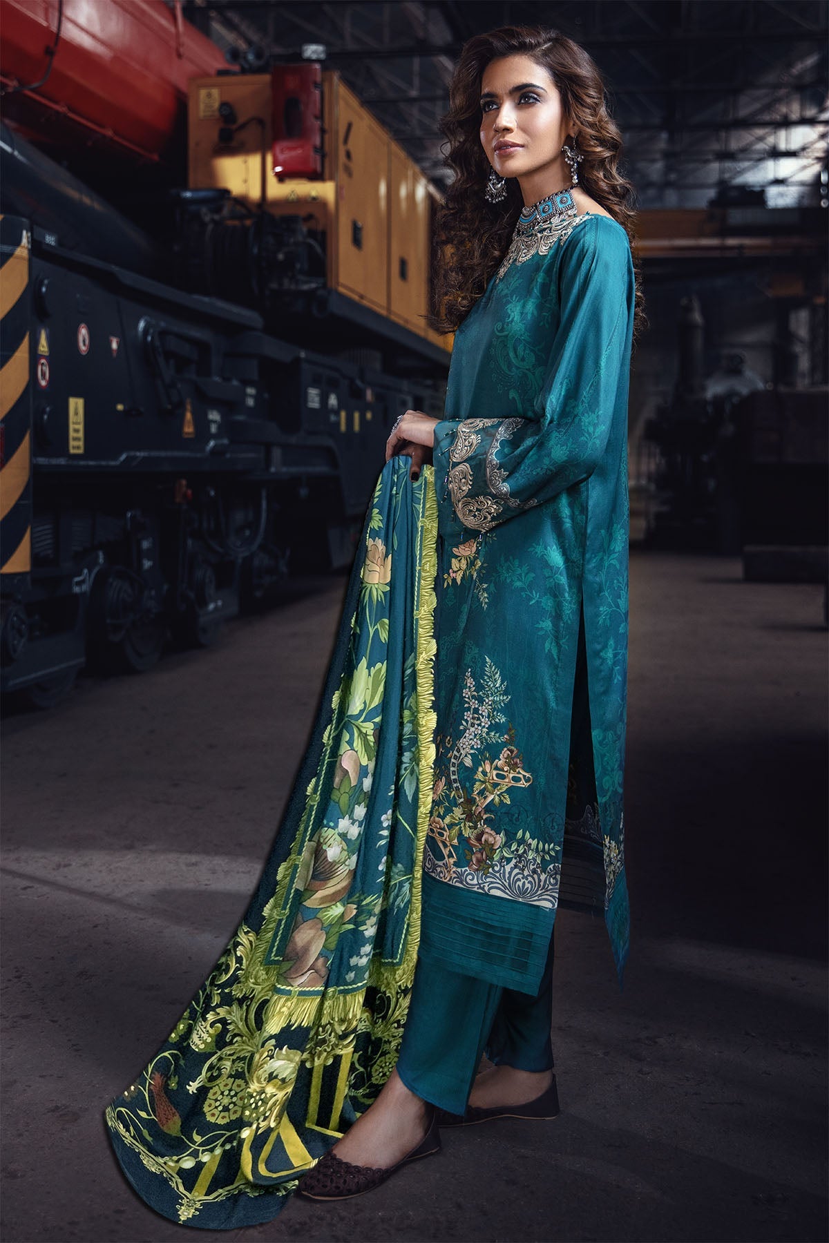 2565-PEACOCK DIGITAL PRINTED LINEN UNSTITCHED