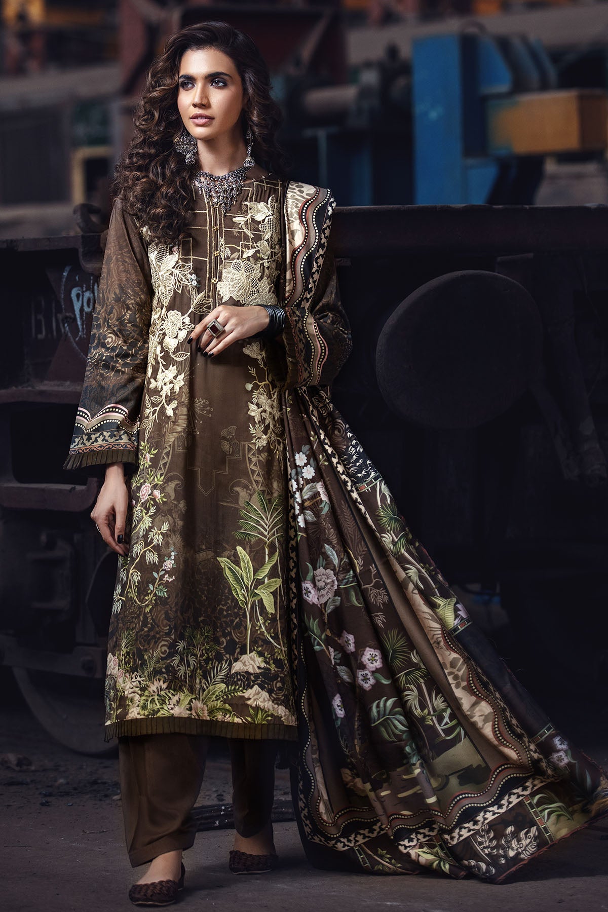 2562-ASH DIGITAL PRINTED LINEN UNSTITCHED