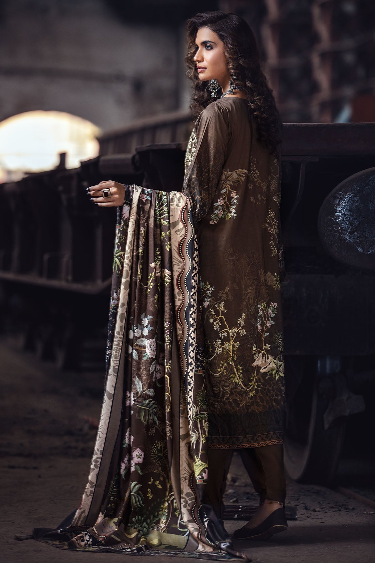 2562-ASH DIGITAL PRINTED LINEN UNSTITCHED