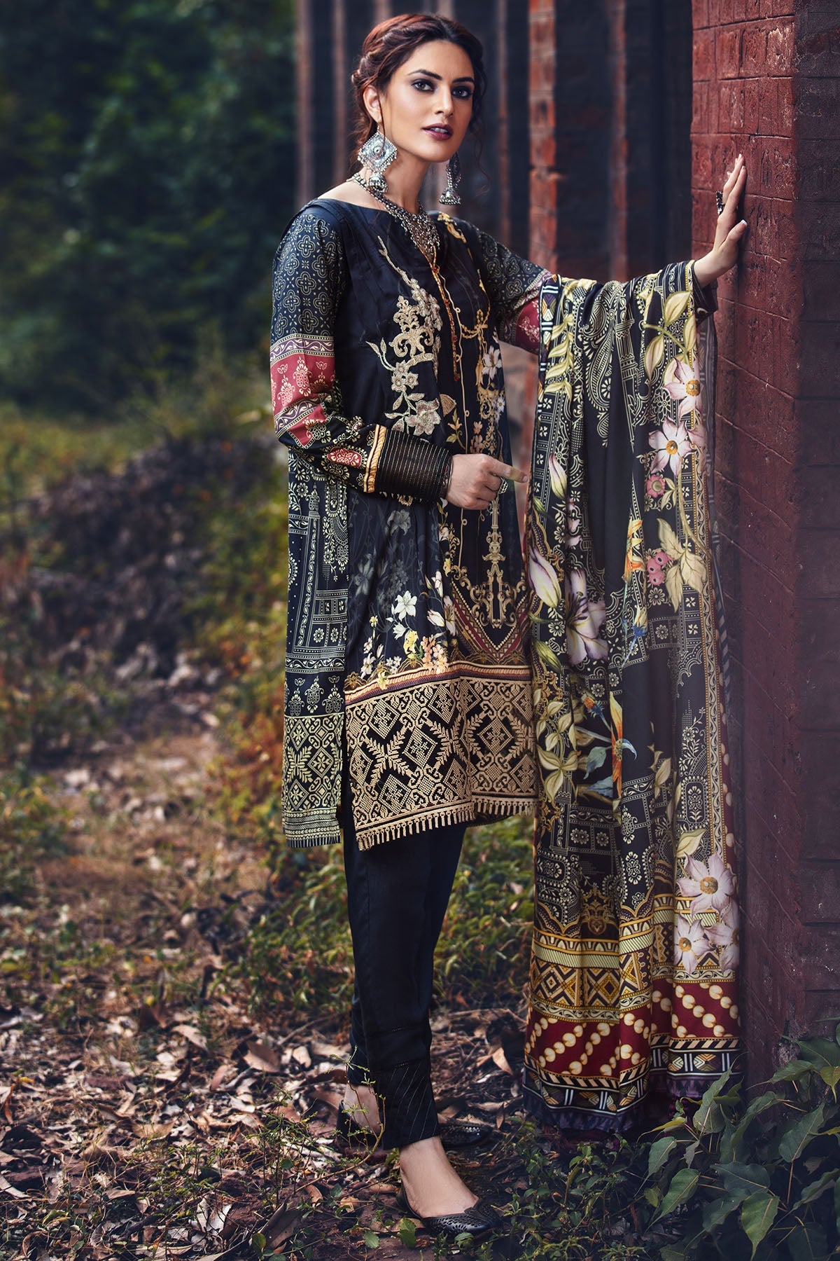 2564-BLACK DIGITAL PRINTED LINEN UNSTITCHED