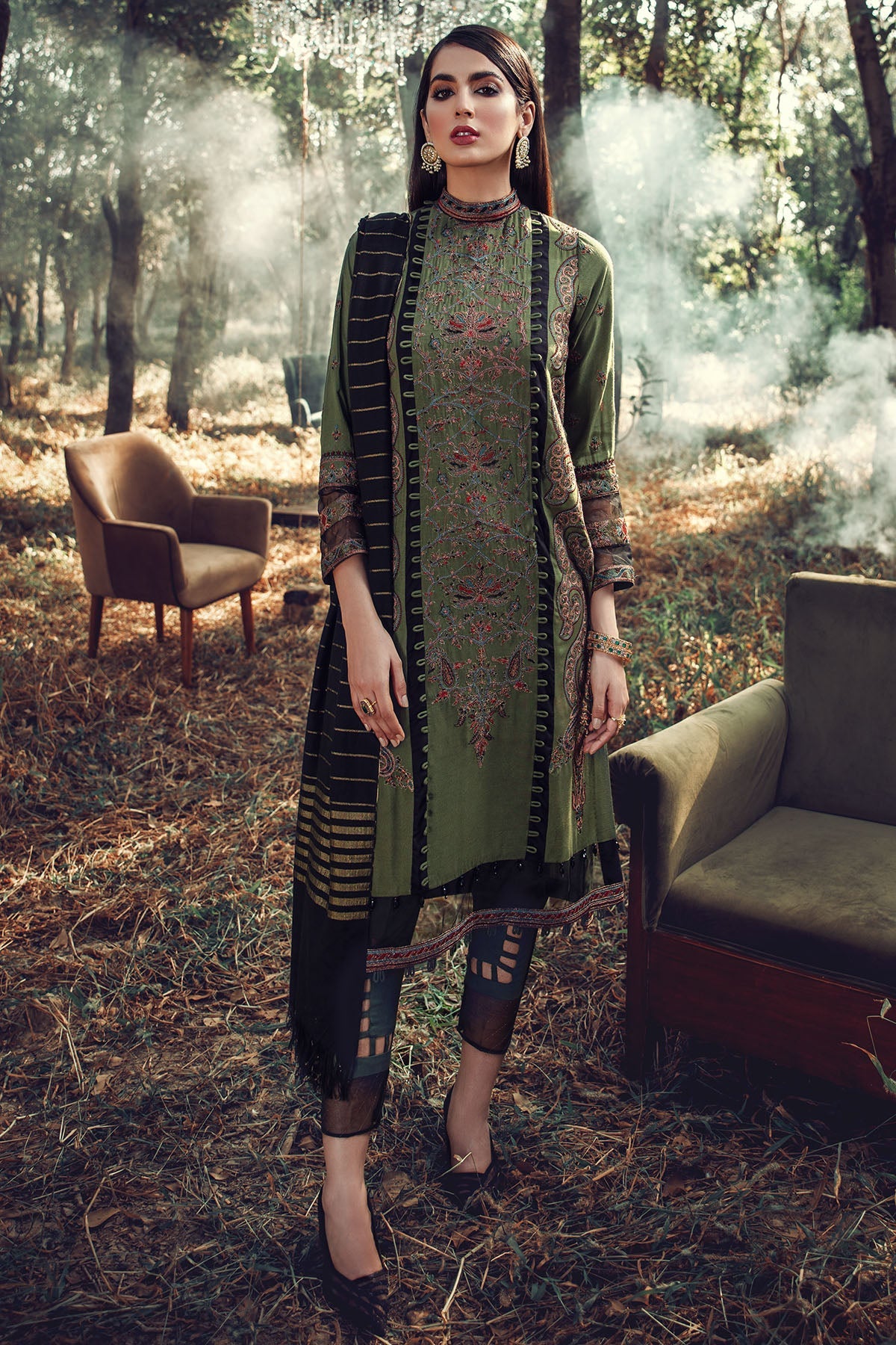2703-MYSTIC-GREEN EMBROIDERED LINEN UNSTITCHED