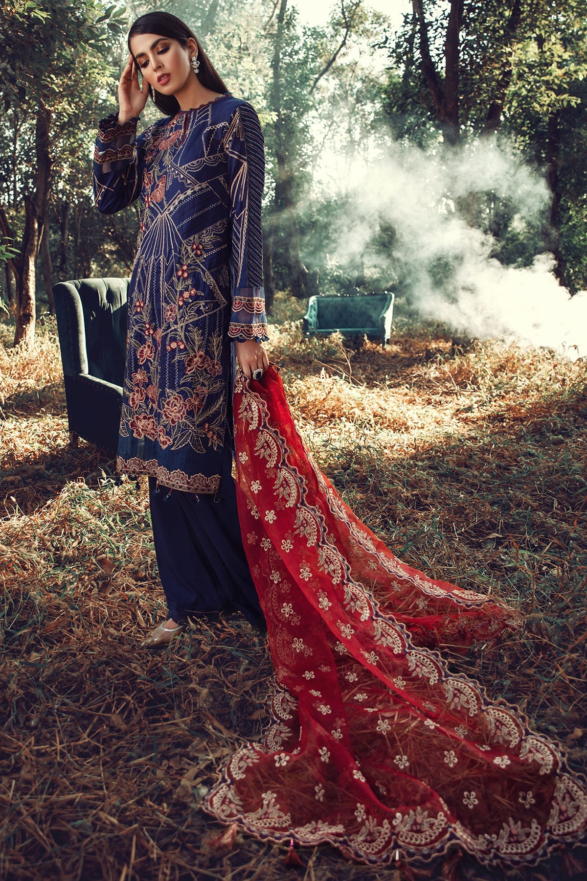 2699-LAPIS-LAZULI EMBROIDERED LINEN UNSTITCHED