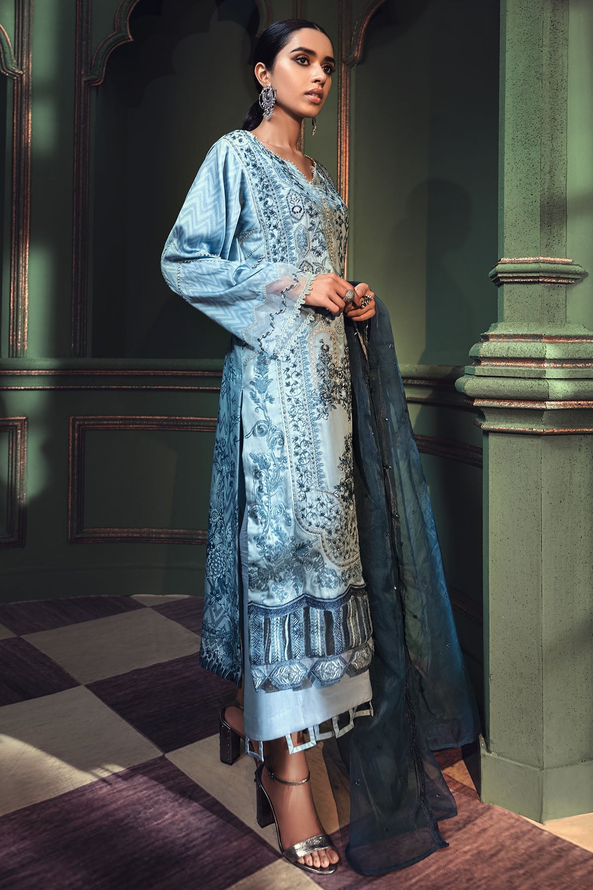 2672-CAROLINA EMBROIDERED COTTON SATIN UNSTITCHED