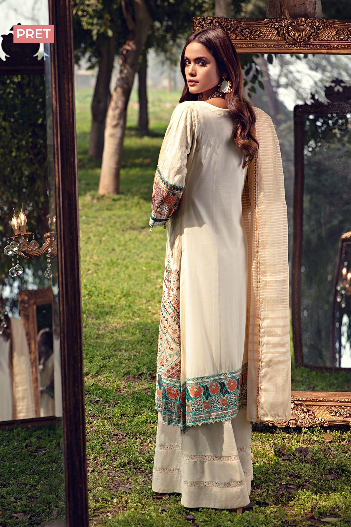 2799-DITSY EMBROIDERED LAWN STITCHED