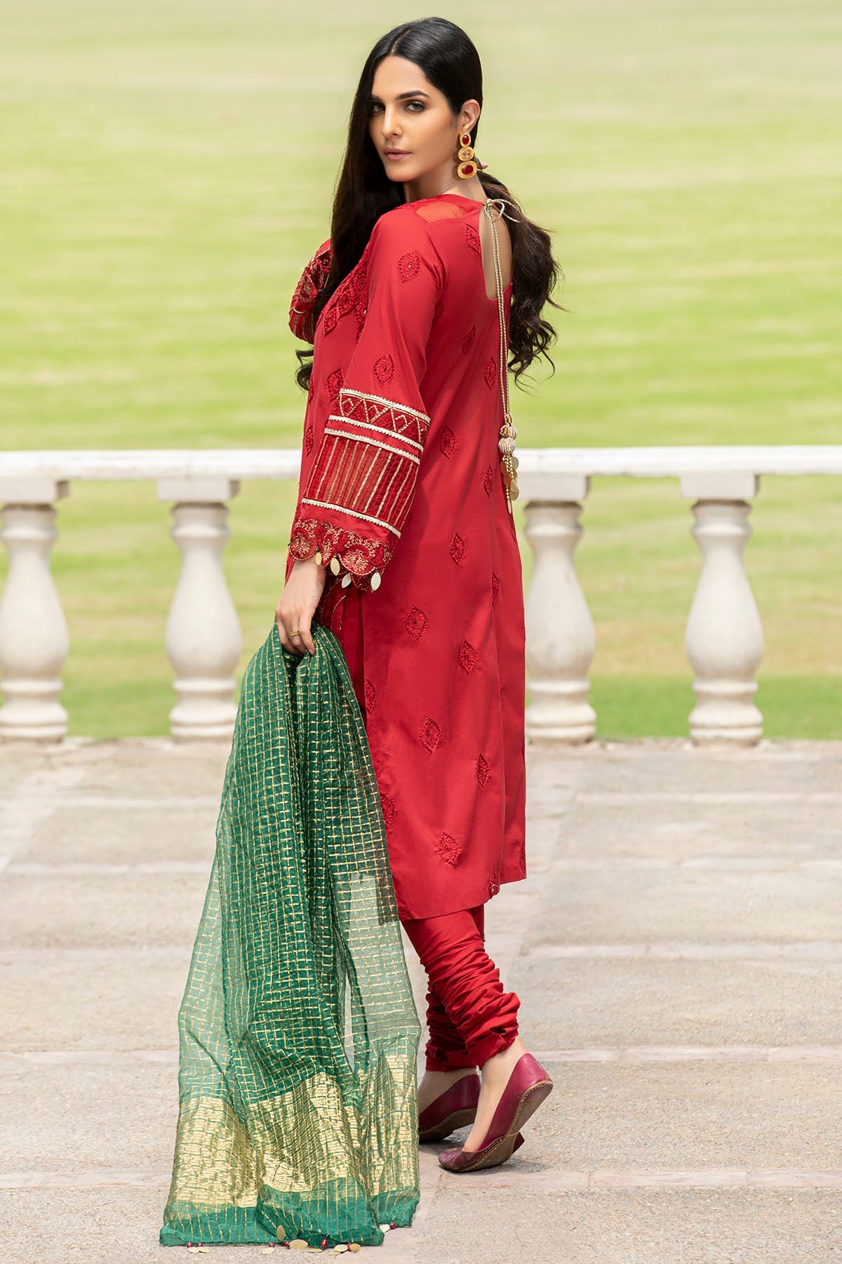 2588-GARNET EMBROIDERED LAWN UNSTITCHED