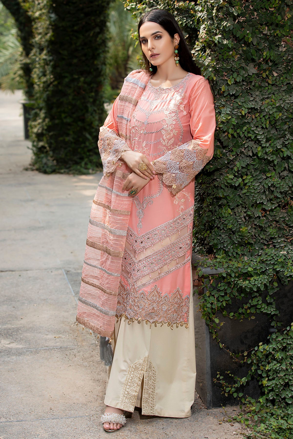 2592-SUNDOWN EMBROIDERED LAWN UNSTITCHED