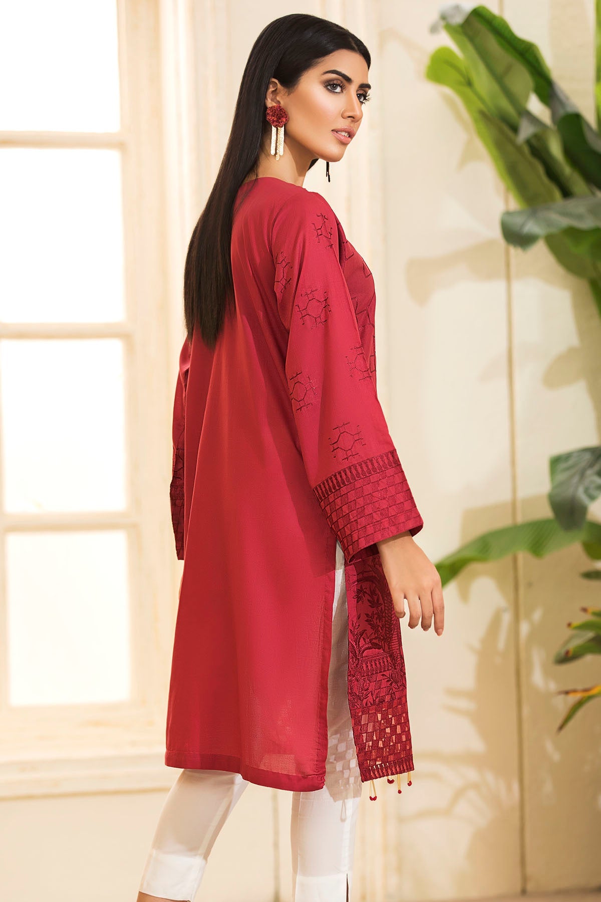 2477-MAROON EMBROIDERED LAWN STITCHED