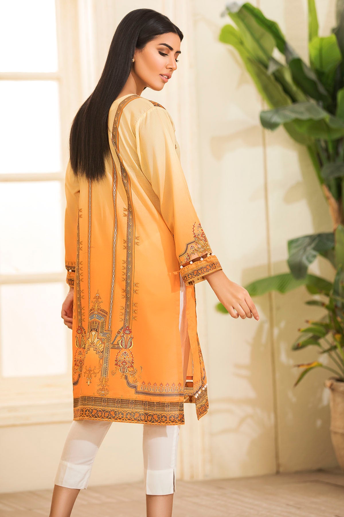 2542-PORSCHE DIGITAL PRINTED LAWN STITCHED