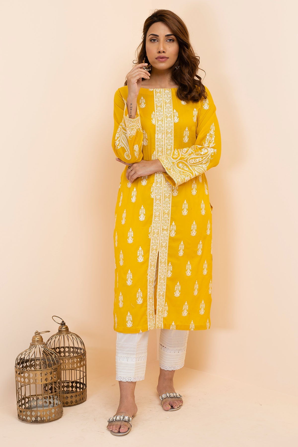 2486-SUNLIT EMBROIDERED LAWN STITCHED
