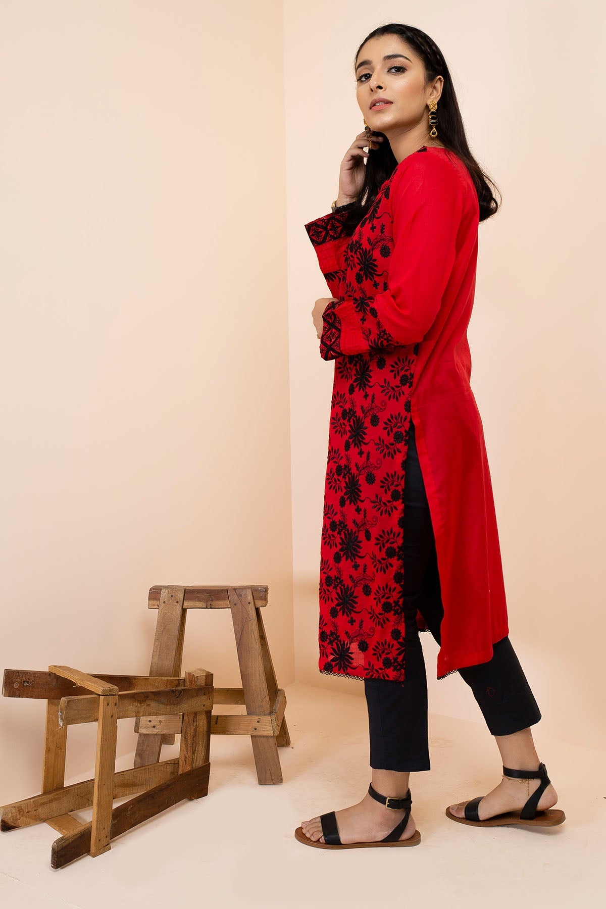 2493-RED-ROSE EMBROIDERED LAWN STITCHED