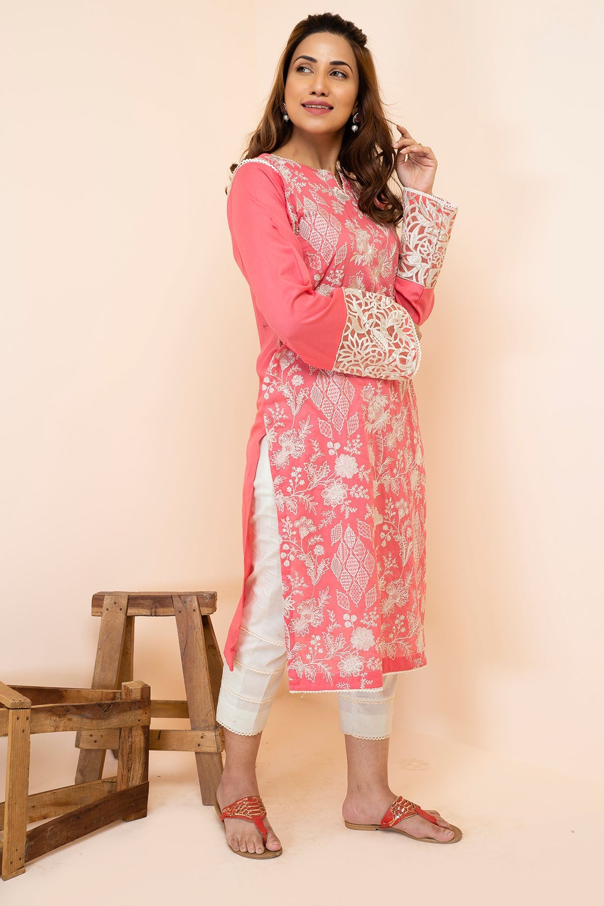 2501-BLOSH-PINK EMBROIDERED LAWN STITCHED