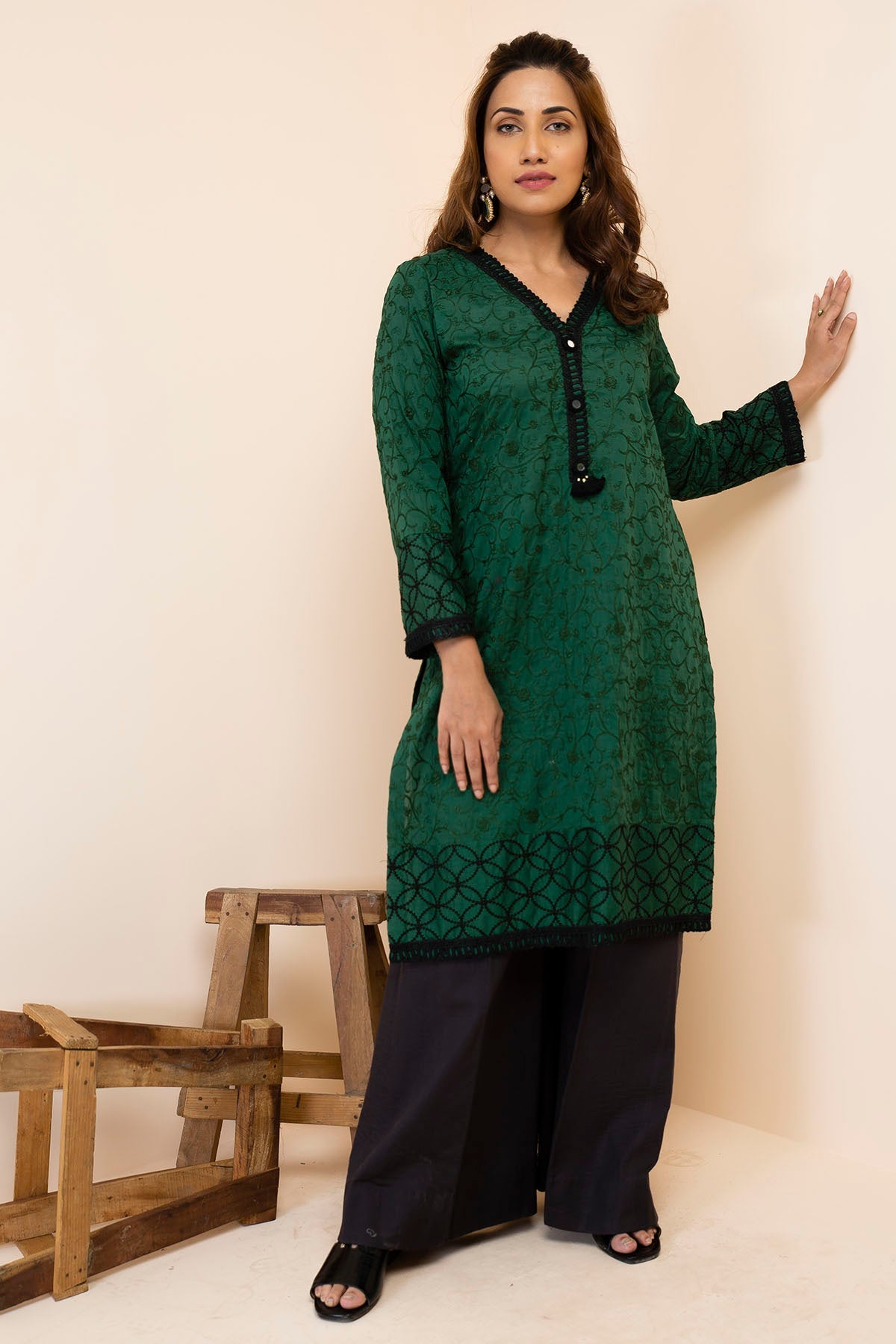 2503-JUNGLE-GREEN EMBROIDERED LAWN STITCHED