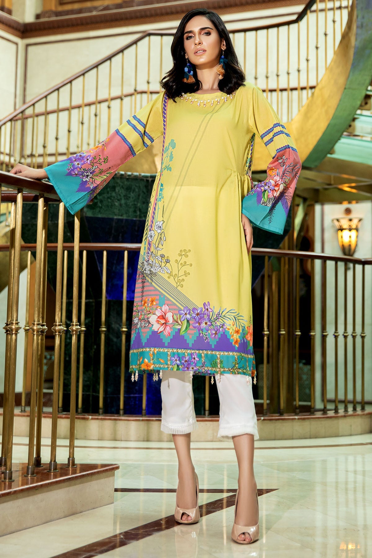2535-WILD-RICE DIGITAL PRINTED LAWN STITCHED