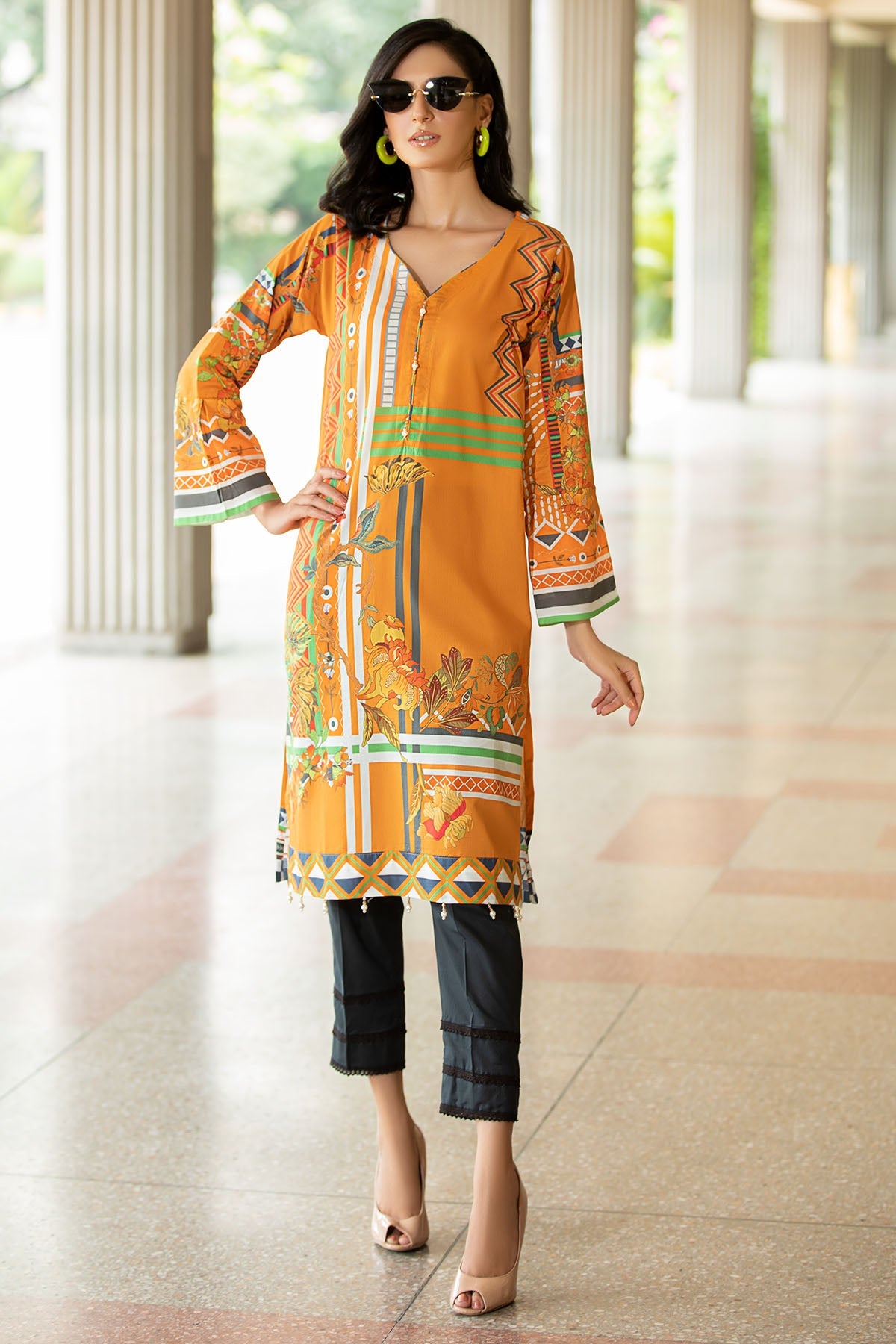 2537-HARVEST-GOLD DIGITAL PRINTED LAWN STITCHED