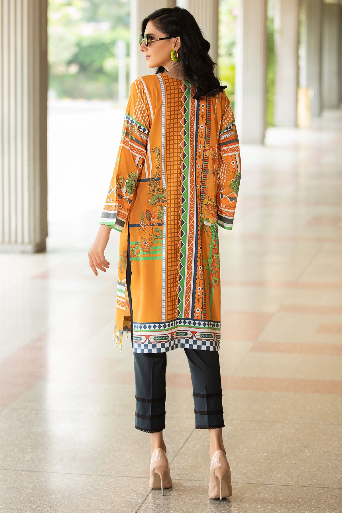 2537-HARVEST-GOLD DIGITAL PRINTED LAWN STITCHED