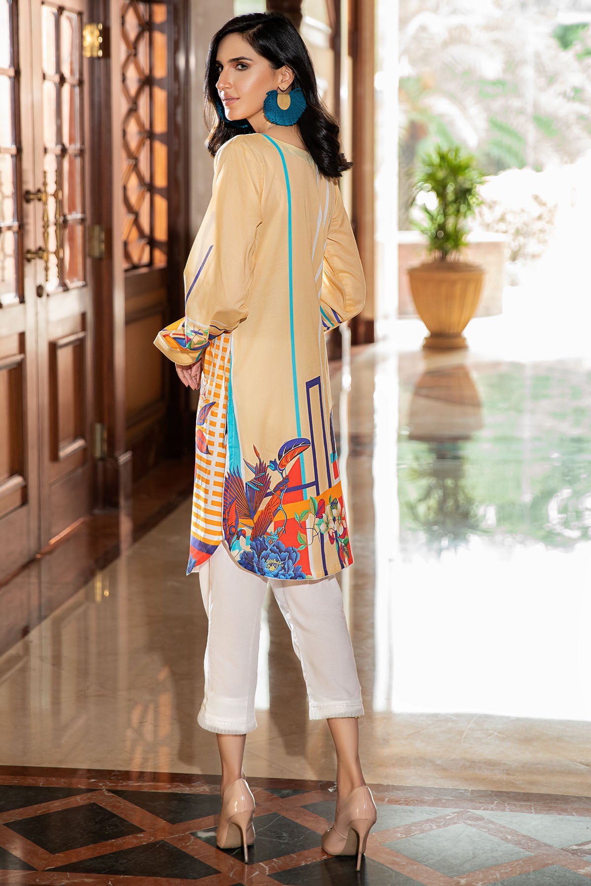 2541-BRANDY DIGITAL PRINTED LAWN STITCHED