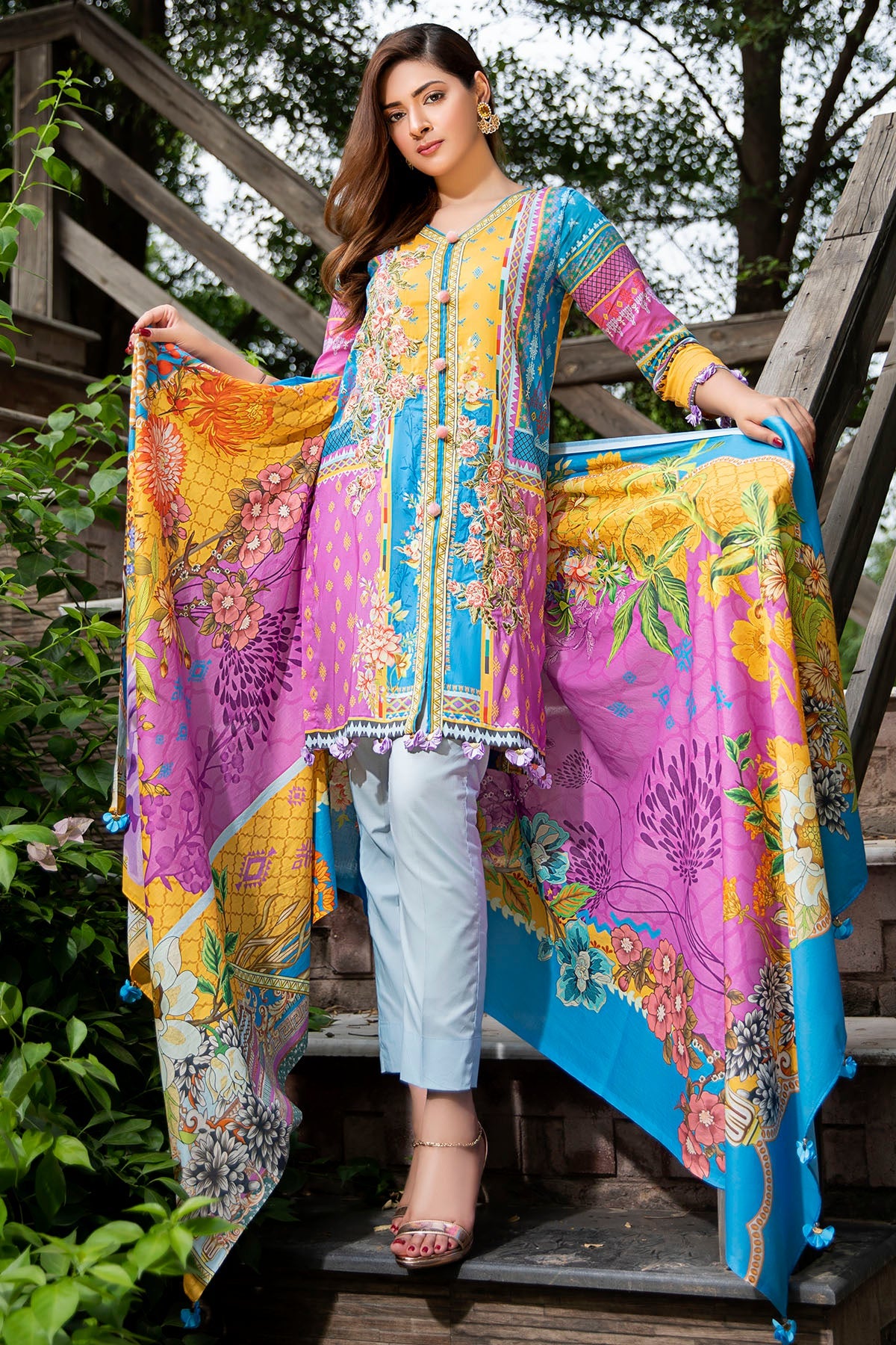 2547-SAPPHIRE-BLUE DIGITAL PRINTED LAWN UNSTITCHED
