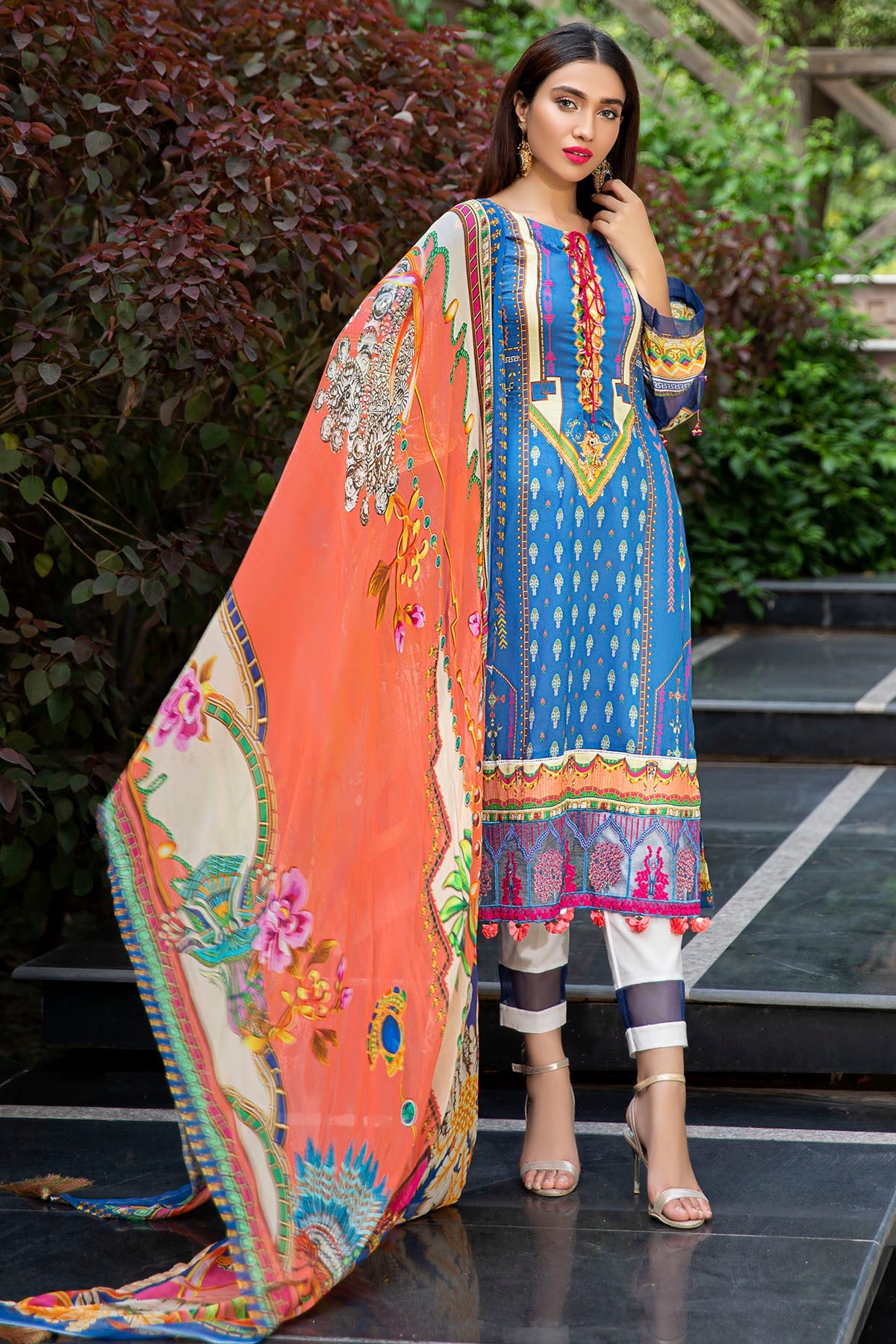 2552-AMBER DIGITAL PRINTED LAWN UNSTITCHED