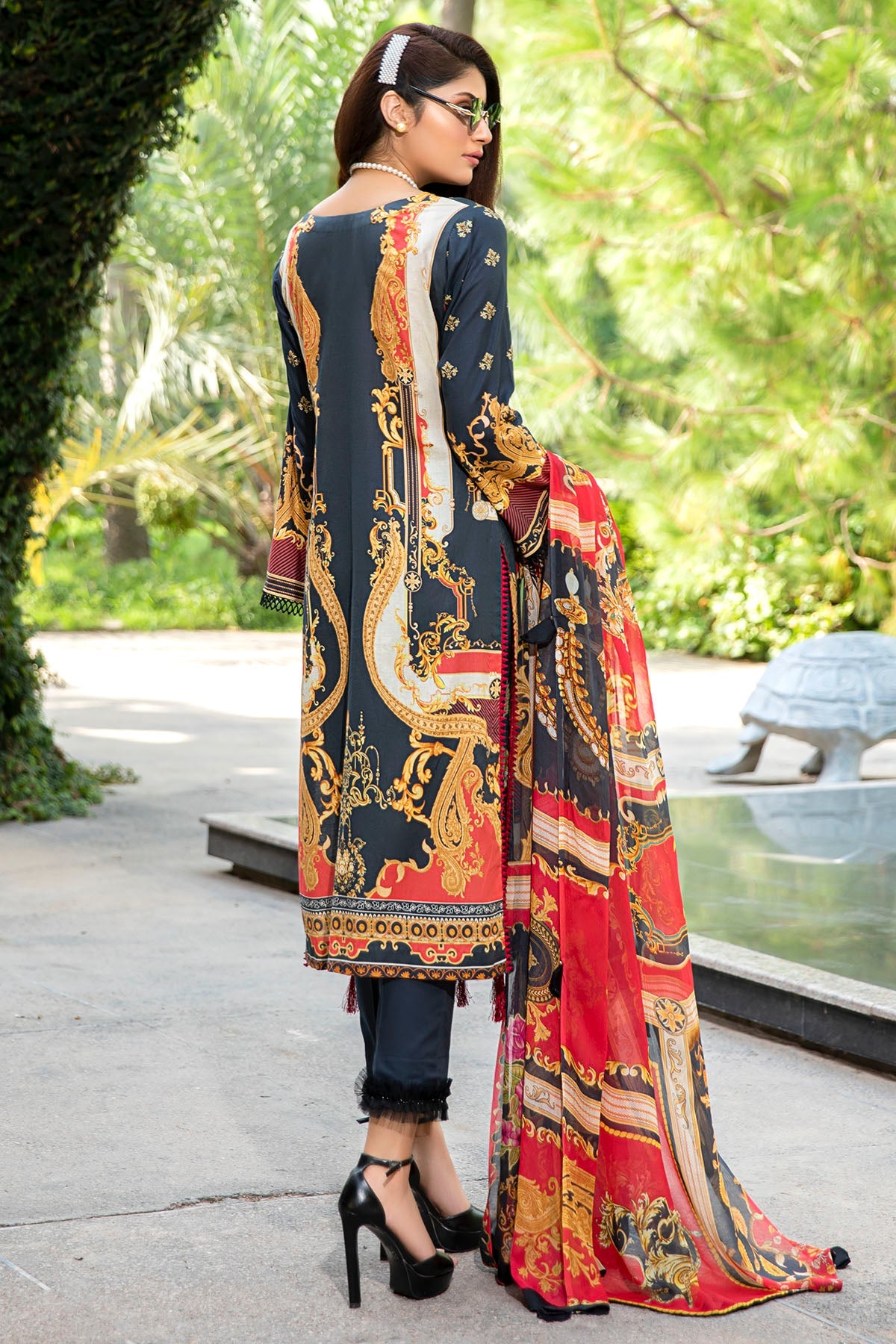 2555-BLACK DIGITAL PRINTED LAWN UNSTITCHED