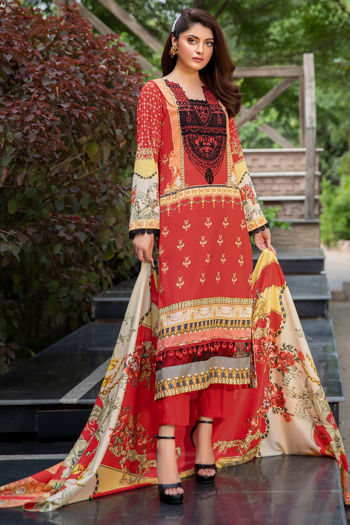 2561-RED DIGITAL PRINTED LAWN UNSTITCHED