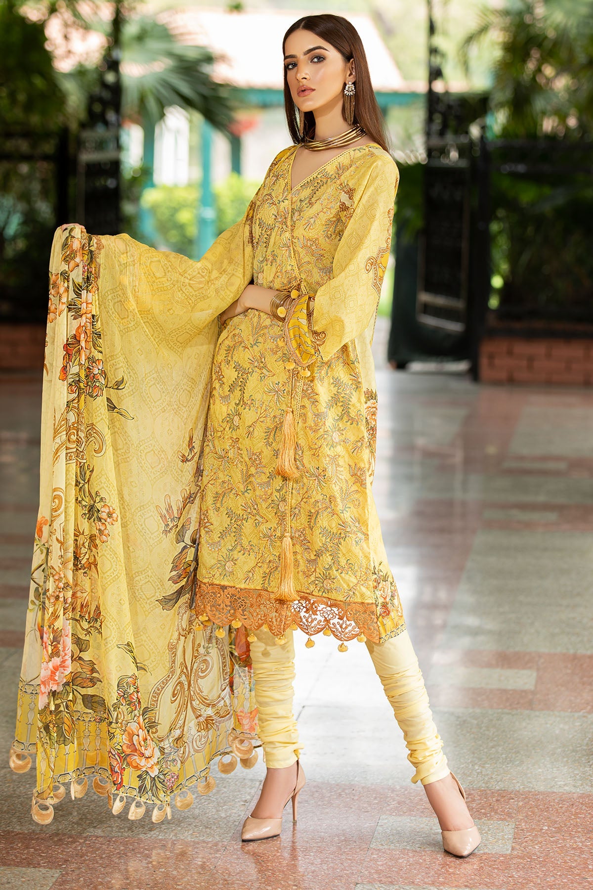 2600-VEGAS-GOLD DIGITAL PRINTED LAWN UNSTITCHED