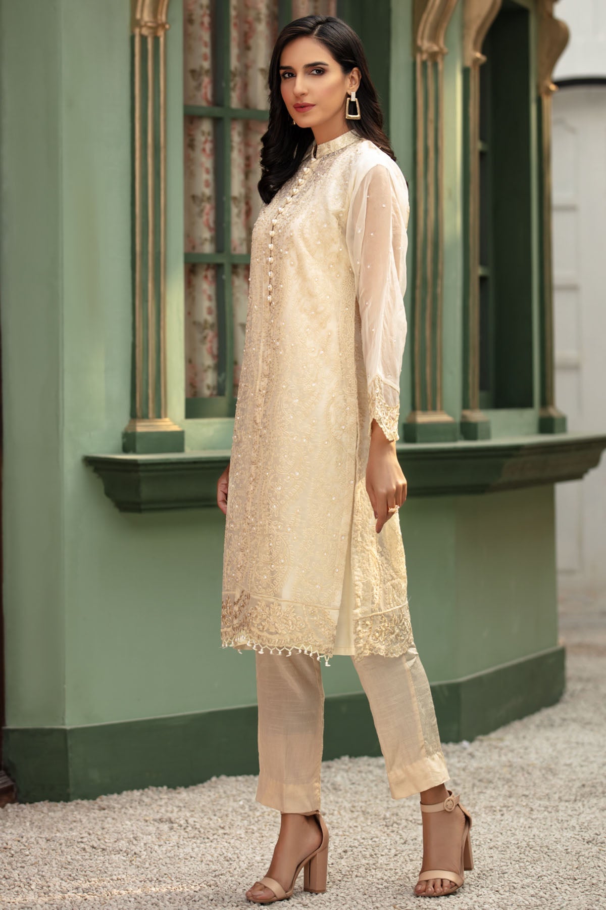 2681-RISSING-WHITE EMBROIDERED ORGANZA STITCHED