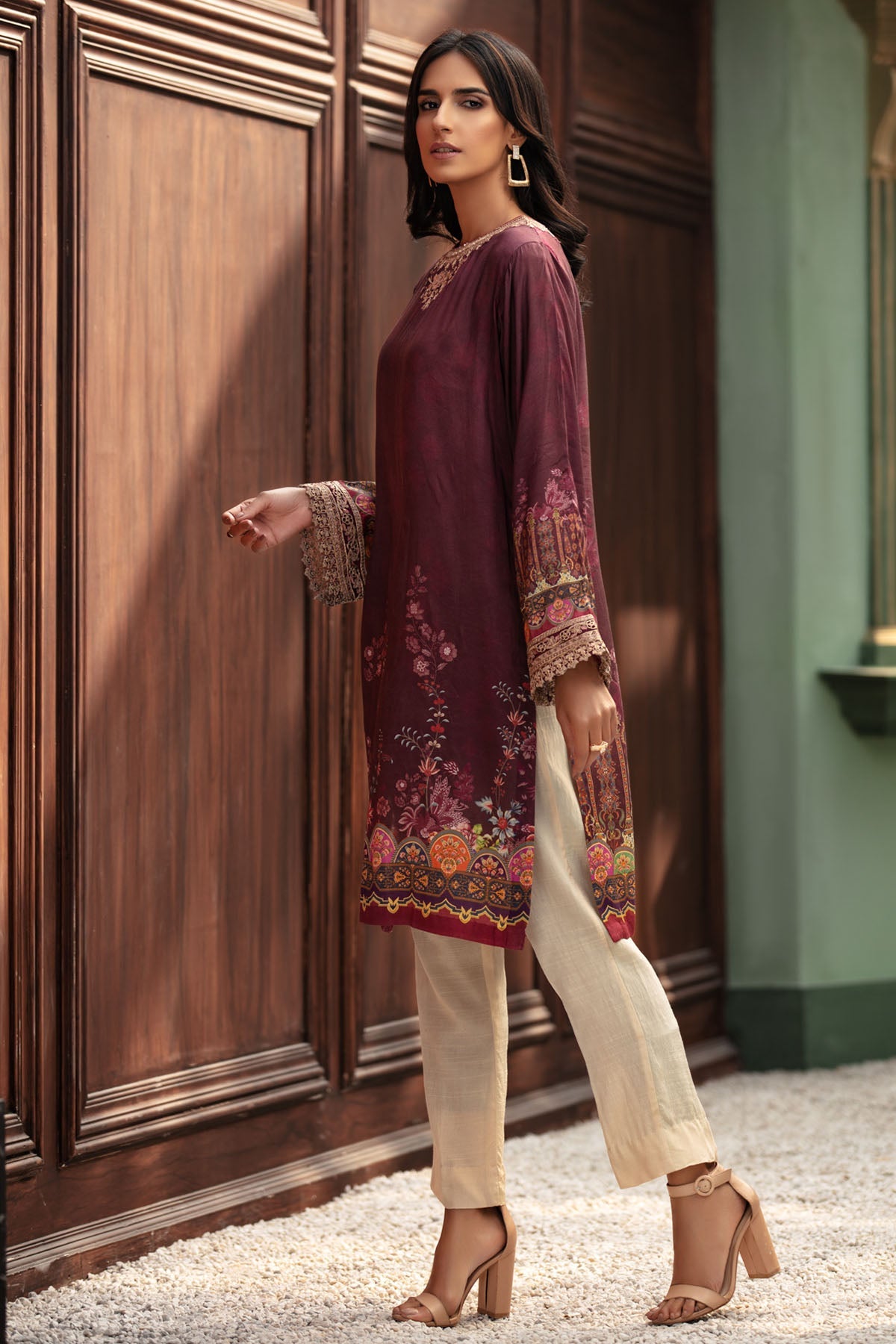 2689-WINE-FROST DIGITAL PRINTED SILK STITCHED
