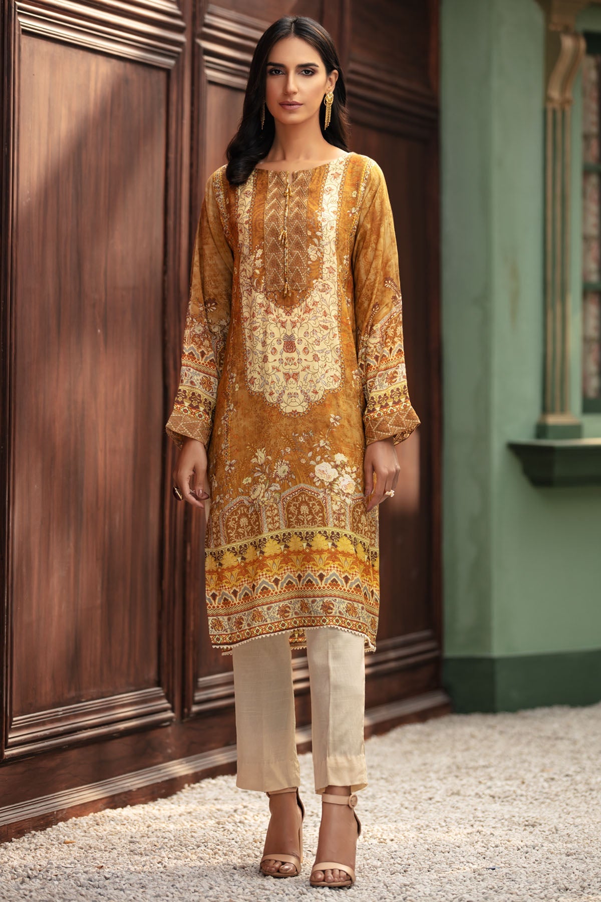 2693-PERSIAN-MELODY DIGITAL PRINTED SILK STITCHED