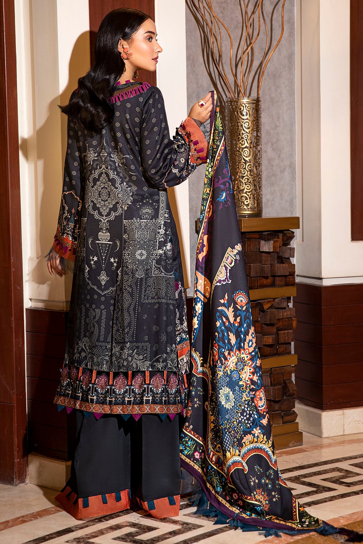 2724-CHARCOAL DIGITAL PRINTED COTAIL UNSTITCHED