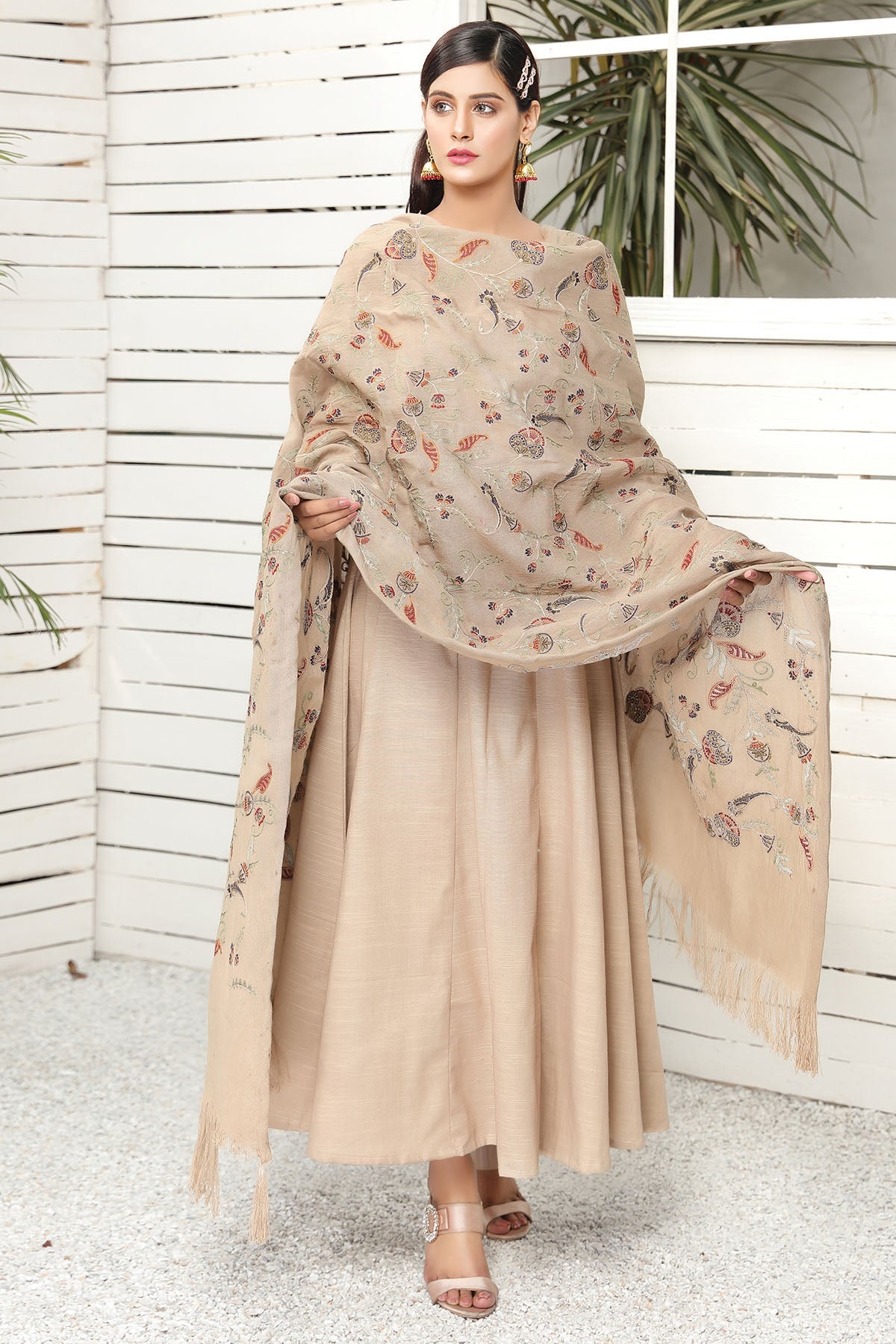 2735-ZALAKDOZI EMBROIDERED WOOL SHAWL UNSTITCHED