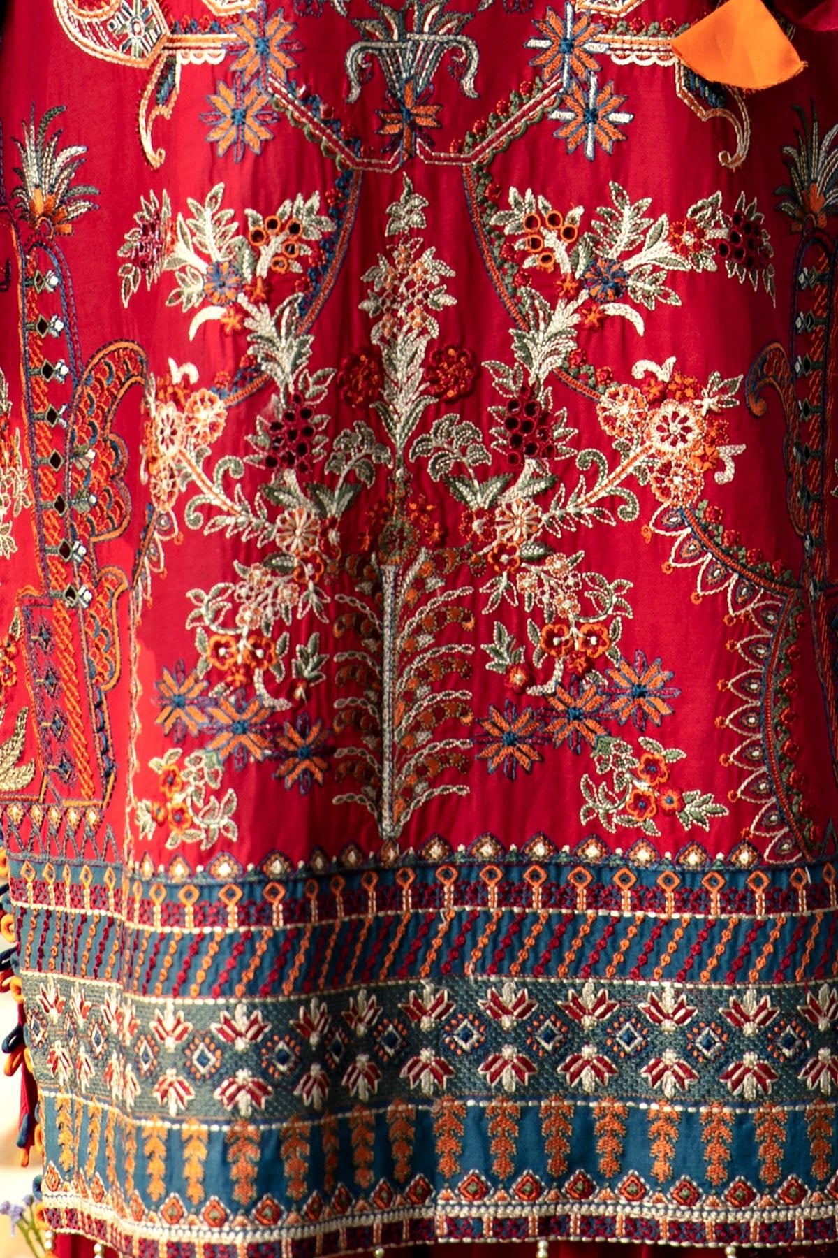 2800-RUBY EMBROIDERED LAWN STITCHED
