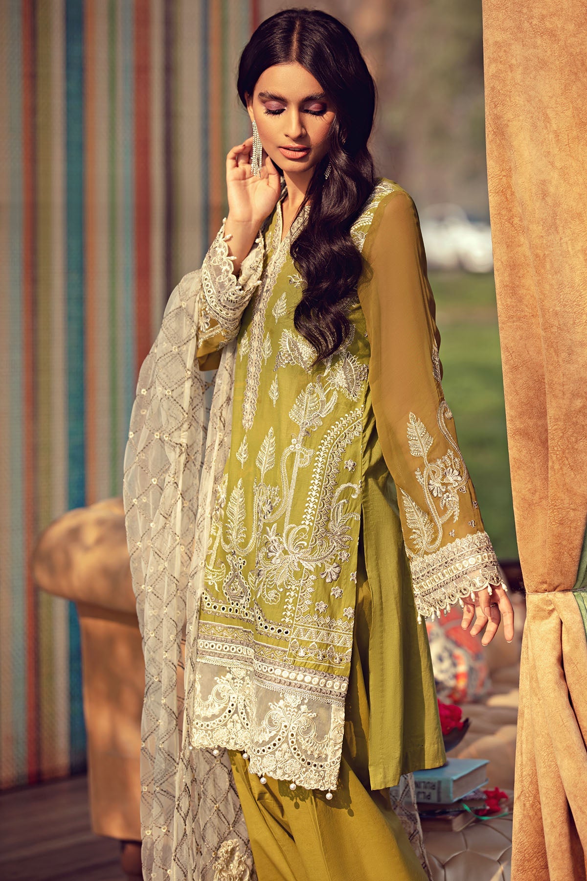 2805-GREEN-OLIVES EMBROIDERED LAWN UNSTITCHED