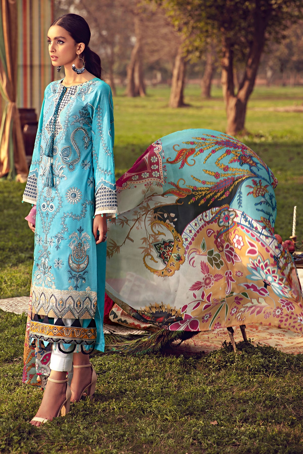 2809-OCEAN-BLUE EMBROIDERED LAWN UNSTITCHED