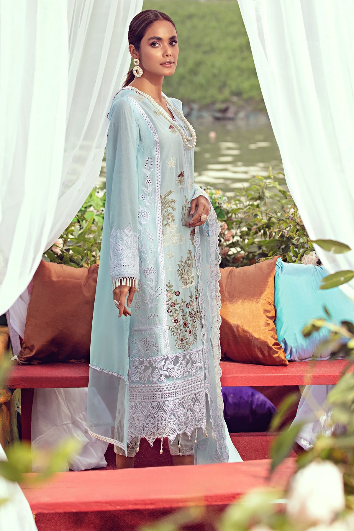 2811-SAPPHIRE EMBROIDERED LAWN UNSTITCHED