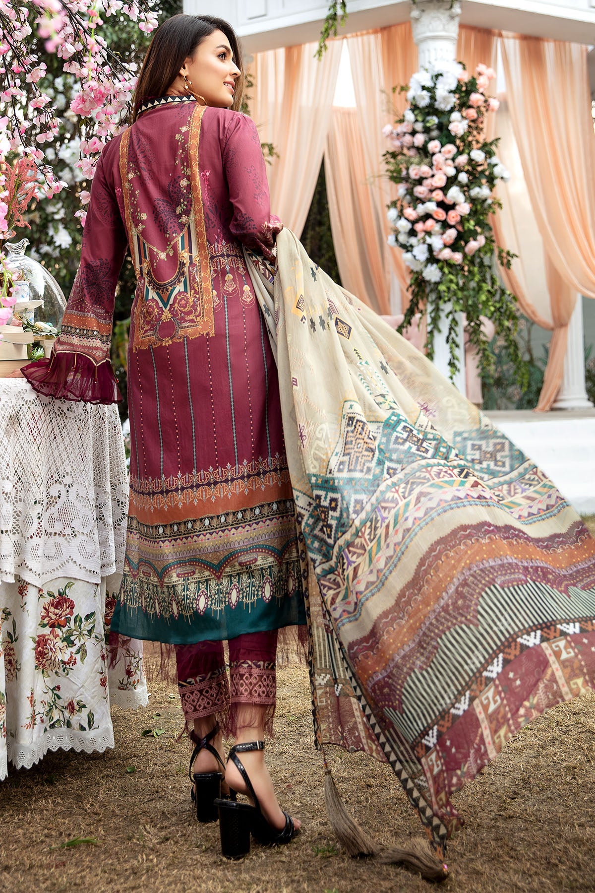 2820-CHOCO-GOLD DIGITAL PRINTED LAWN UNSTITCHED