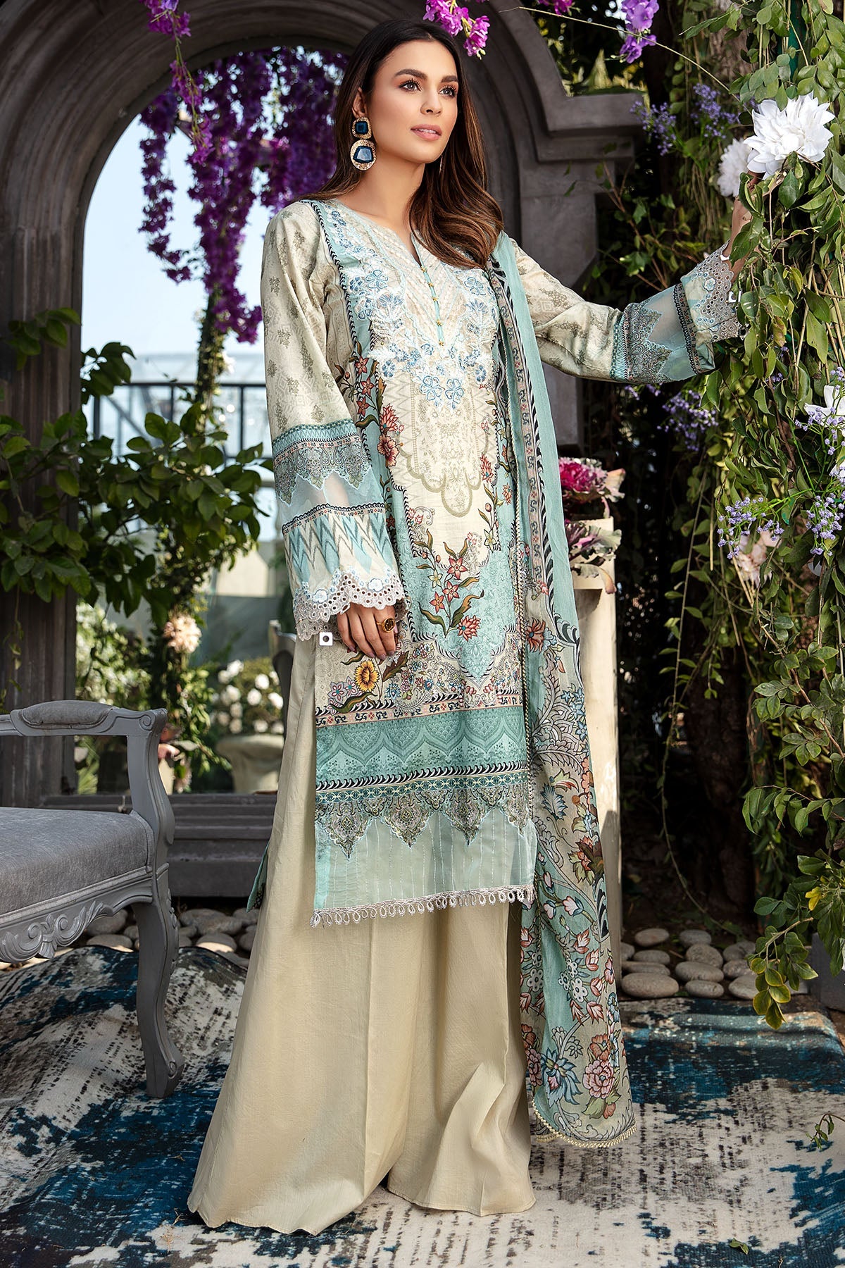2823-AQUA-BLOOM DIGITAL PRINTED LAWN UNSTITCHED