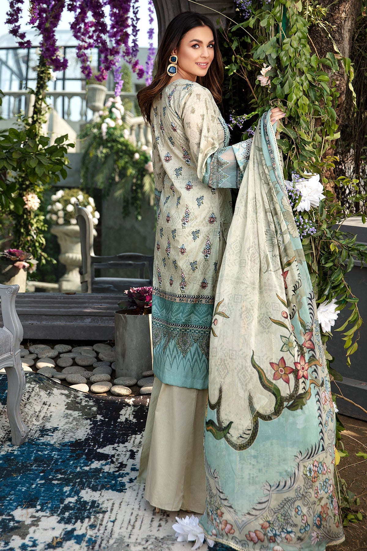 2823-AQUA-BLOOM DIGITAL PRINTED LAWN UNSTITCHED