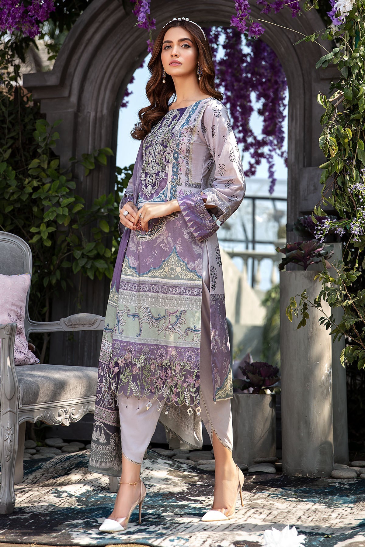 2828-BLOOMING-LILI DIGITAL PRINTED LAWN UNSTITCHED