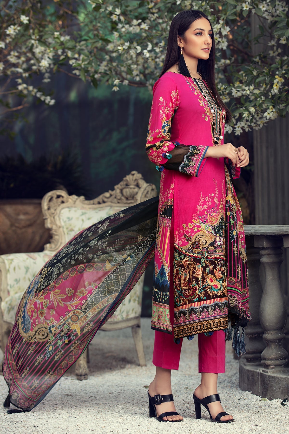 2829-NEON-ROSE DIGITAL PRINTED LAWN UNSTITCHED