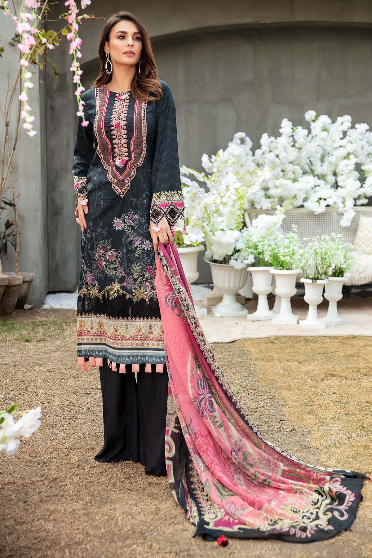 2831-BLACK-WAVES DIGITAL PRINTED LAWN UNSTITCHED