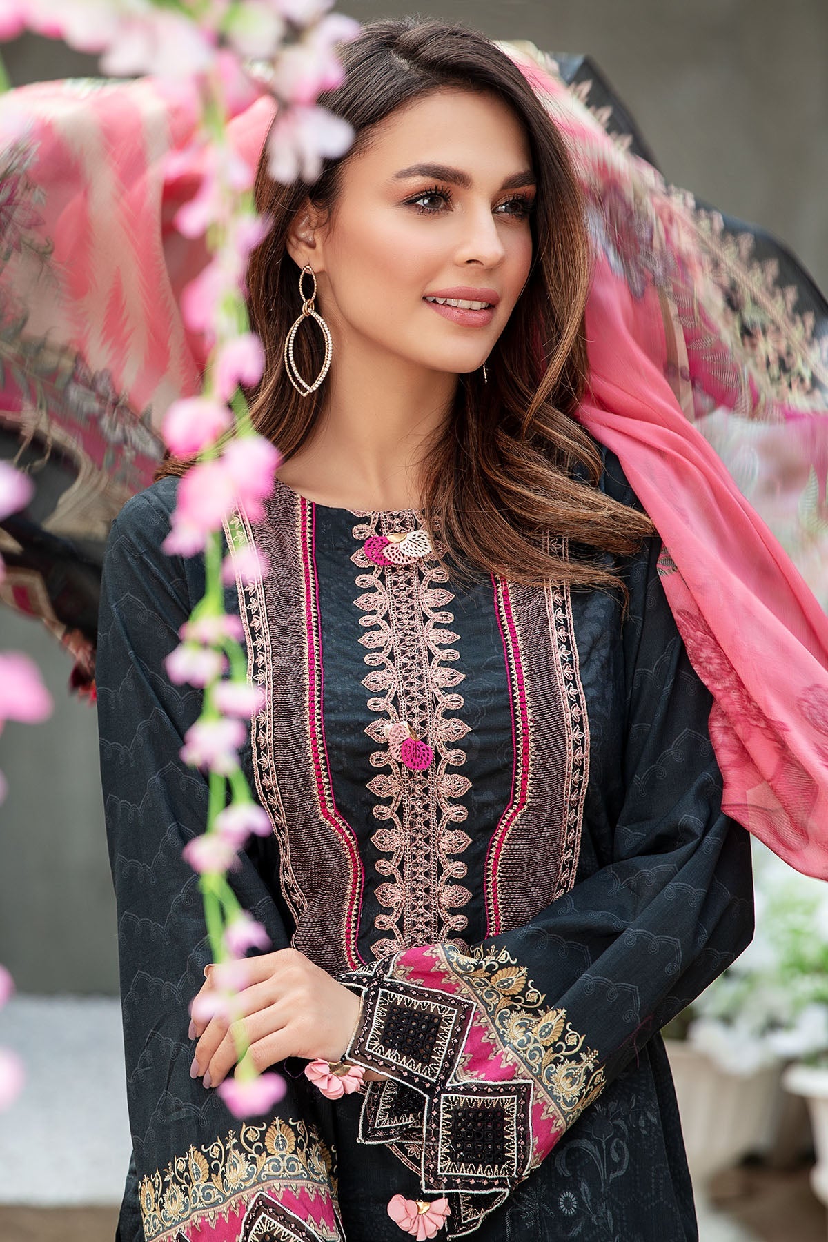 2831-BLACK-WAVES DIGITAL PRINTED LAWN UNSTITCHED