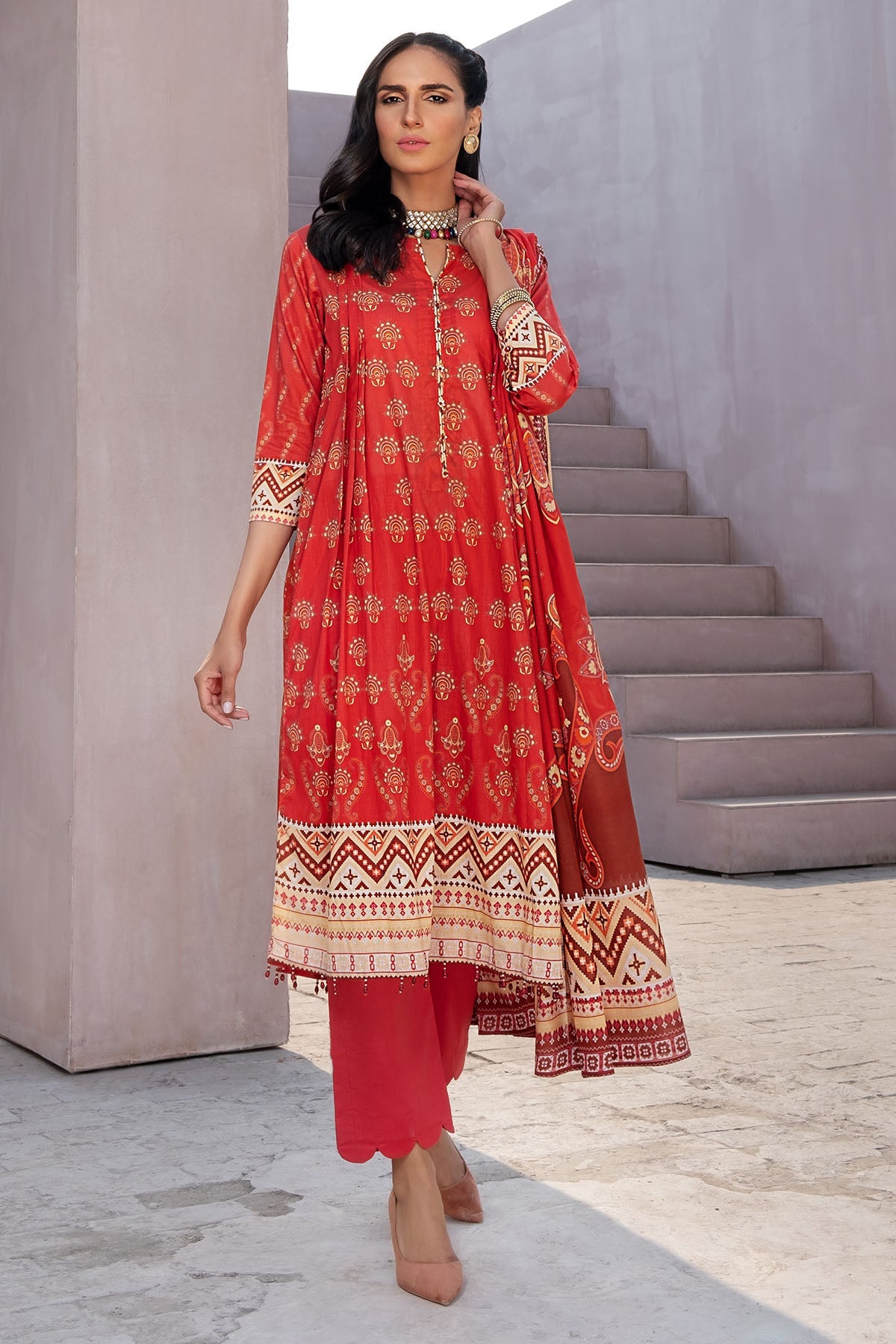 2835-PRINT-A DIGITAL PRINTED LAWN UNSTITCHED