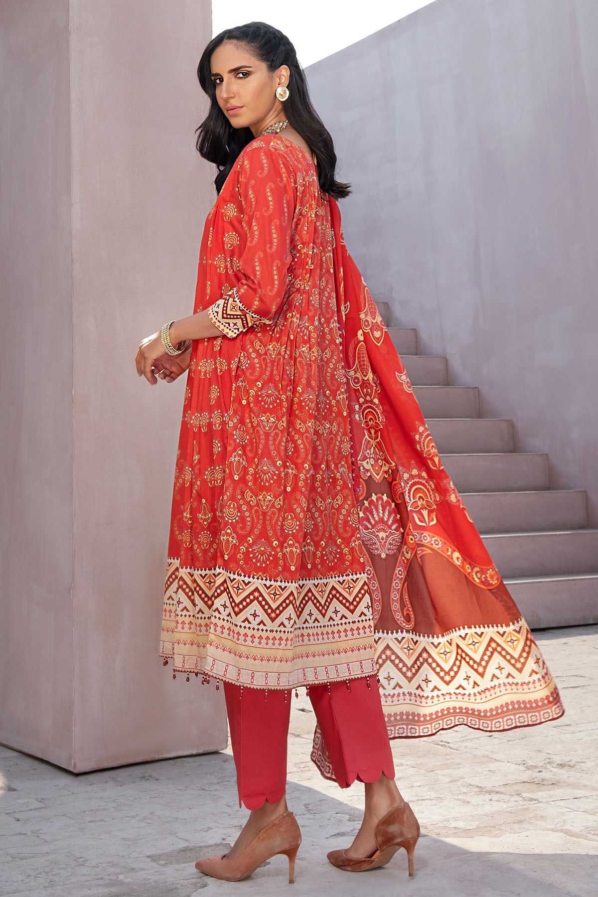 2835-PRINT-A DIGITAL PRINTED LAWN UNSTITCHED