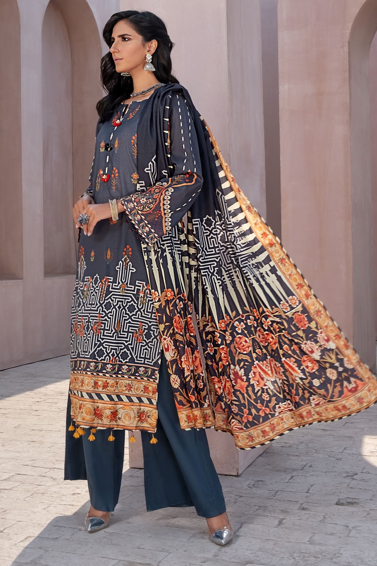 2842-PRINT-A DIGITAL PRINTED LAWN UNSTITCHED