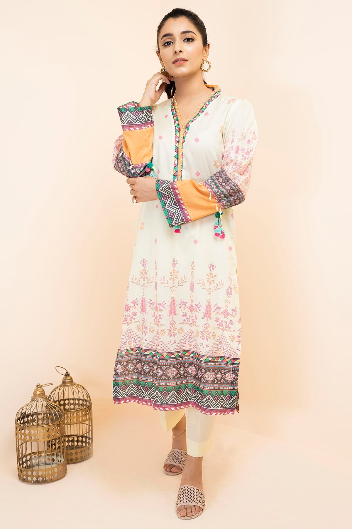 2850-LIME-YELLOW DIGITAL PRINTED LAWN STITCHED