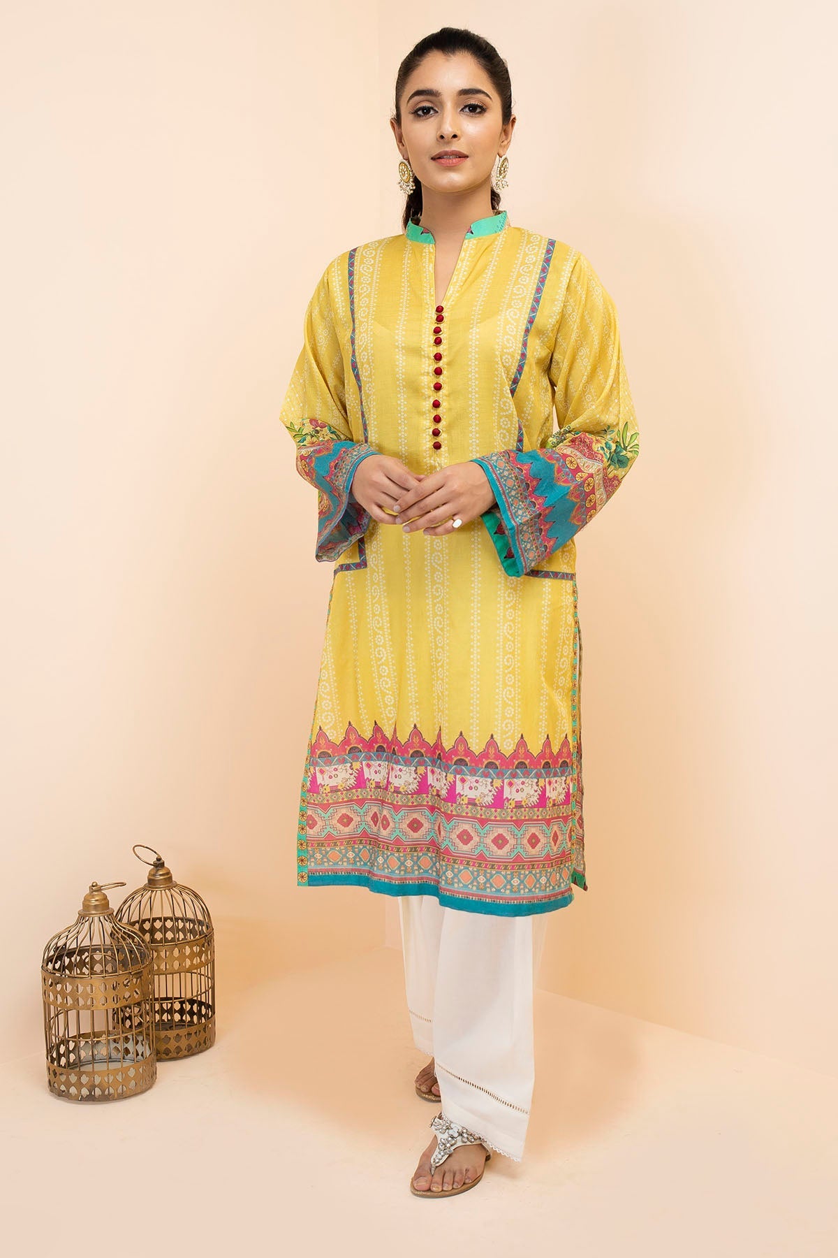 2852-LEMON-CHUNRI DIGITAL PRINTED LAWN STITCHED