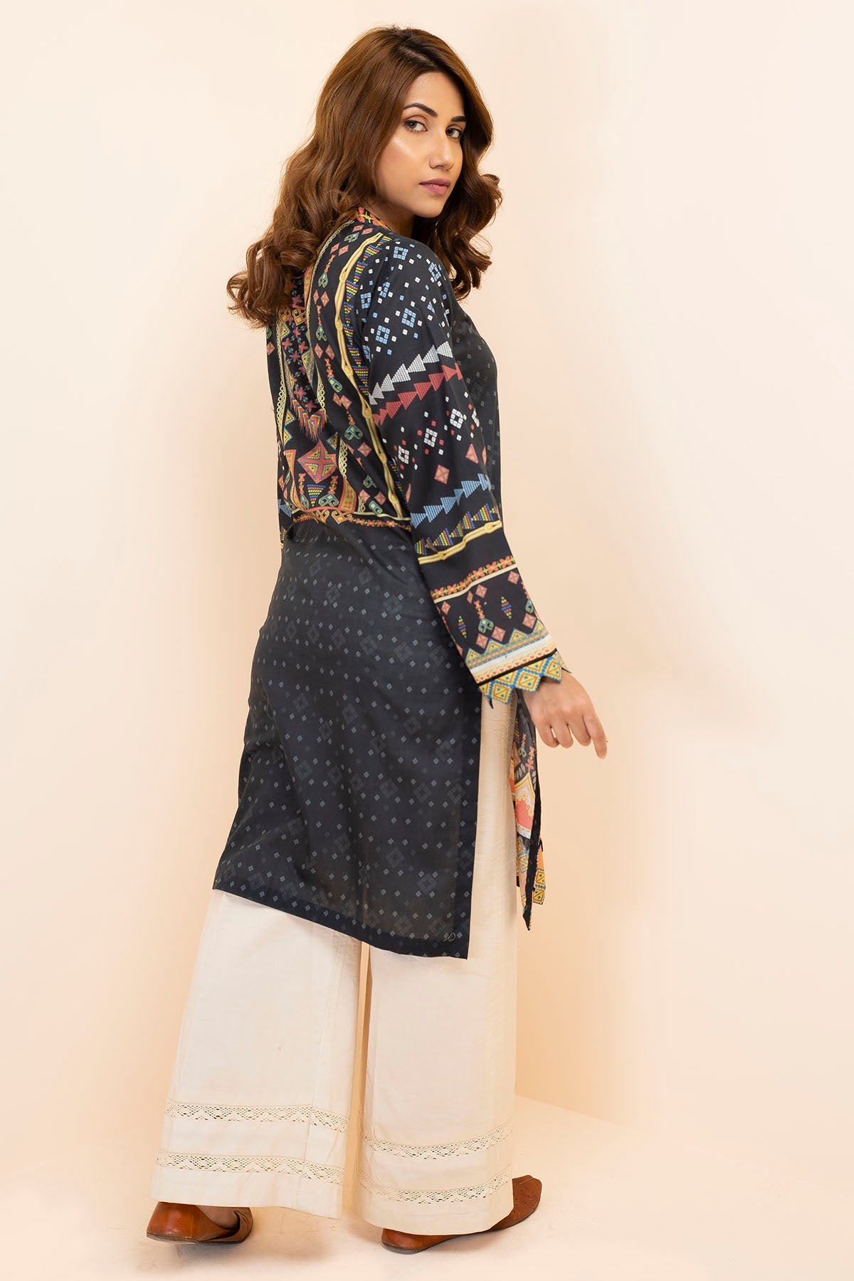 2856-DARD-SHADUW DIGITAL PRINTED LAWN STITCHED