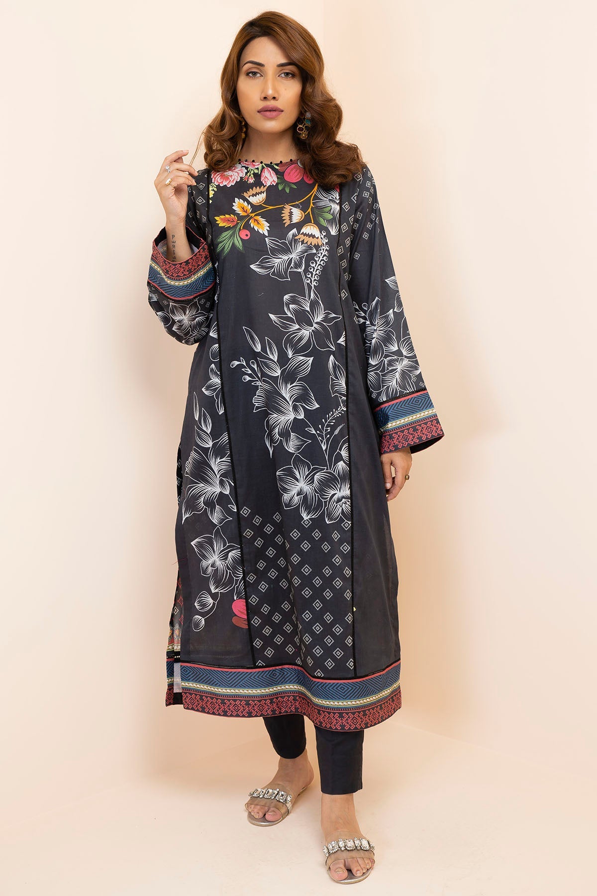2863-BLACK-GARDEN DIGITAL PRINTED LAWN STITCHED