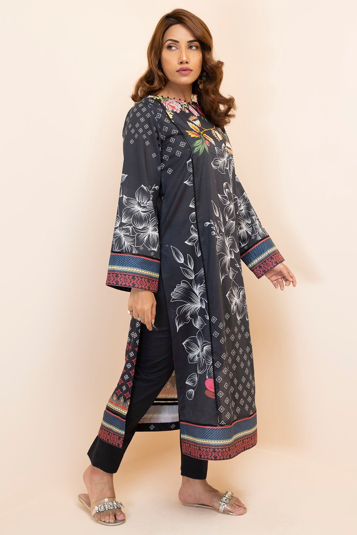 2863-BLACK-GARDEN DIGITAL PRINTED LAWN STITCHED