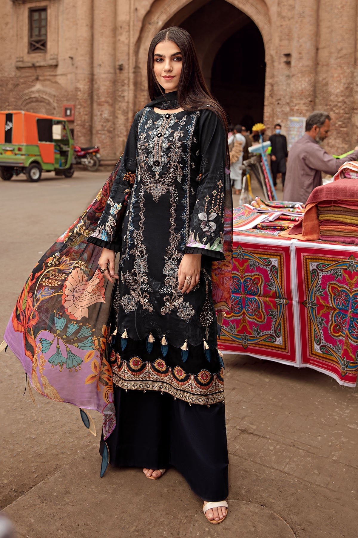 2873-LUMINA DIGITAL PRINTED LAWN UNSTITCHED